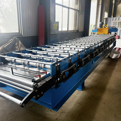 Steel R Panel Roofing Sheet Roll Forming Machine with 380V/50HZ/3PHASE Voltage 2 Year Warranty and 25 Roller Stations
