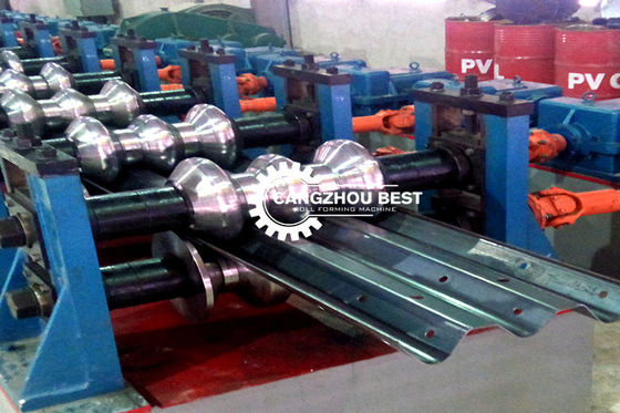 Servo Flying Cut Off φ600 Id Highway Guardrail Roll Forming Machine